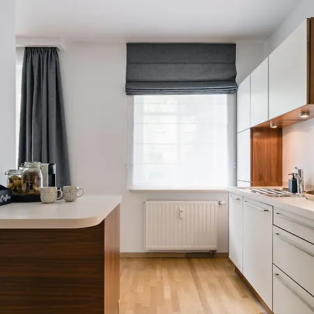 Parkur Z Tarasem I Parkingiem By Lion Sopot