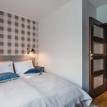 Parkur Z Tarasem I Parkingiem By Lion Сопот